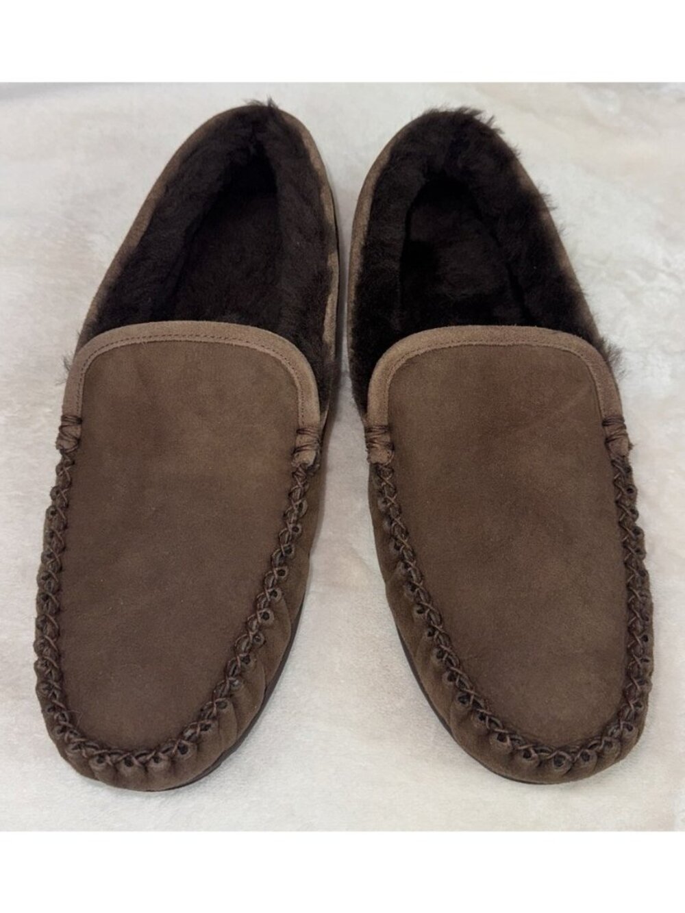 L.L.BEAN Men's Wicked Good Slippers Chocolate Brown Size 12 Lamb Fur - Picture 3 of 8